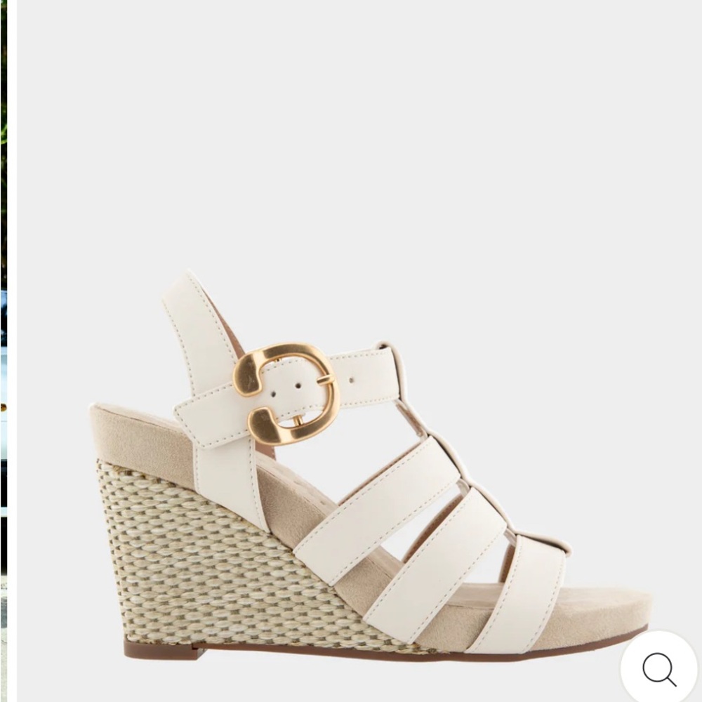 Comfortable Women's Caged Footbed Wedge Sandal in Eggnog Faux Leather